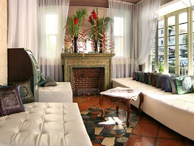 Shelley Hotel