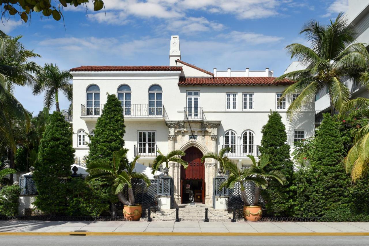 The Casa Casuarina Hotel