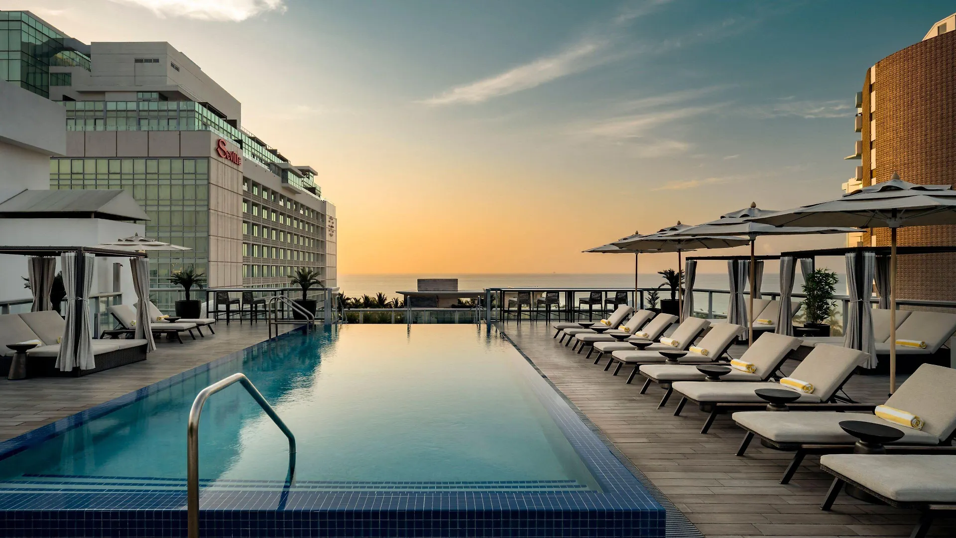 Best Hotels in Miami Beach Mid-Beach